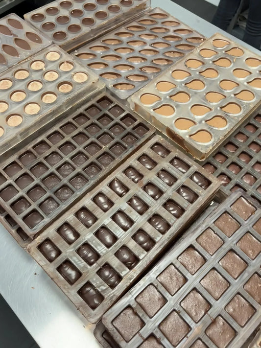 Découvrez l'Art de la Création des Pralines : Histoire et Tradition
